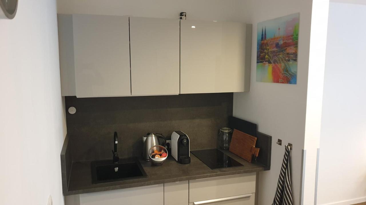 Apartment Airport Кёльн Экстерьер фото